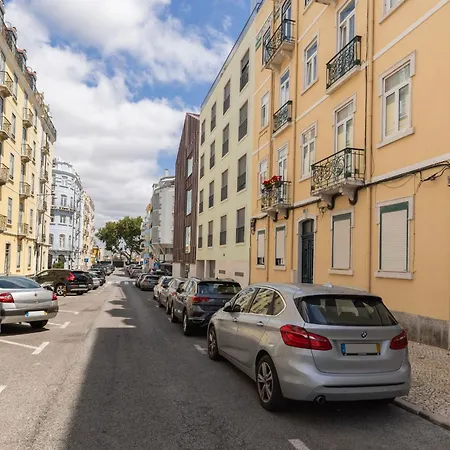 Apartamento Campo De Ourique Charm By Lovelystay Lisboa