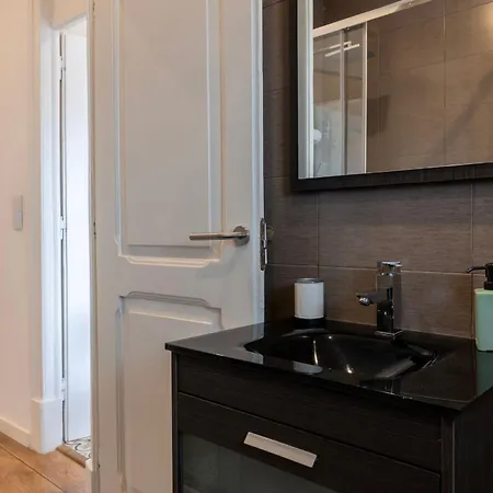 Apartamento Campo De Ourique Charm By Lovelystay Lisboa